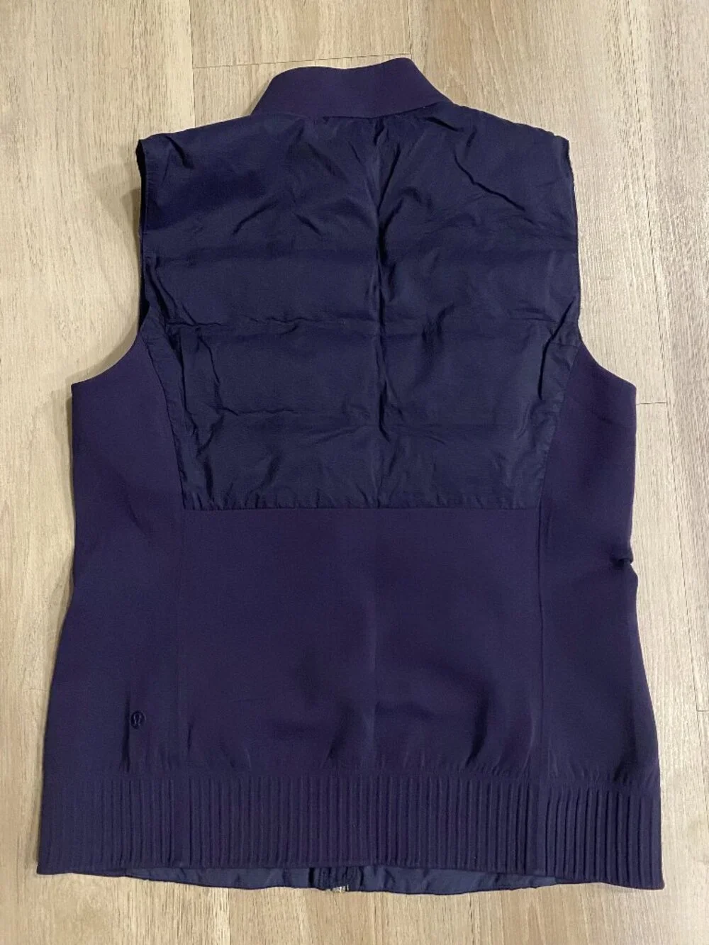 Lululemon Zip Front Vest Navy Blue Size 8 Medium Athletic Layer Goose Down